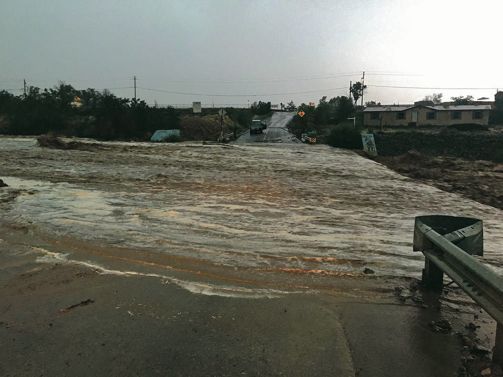 Storm hammers Santa Fe